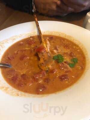 Julian's Bar & Restaurant