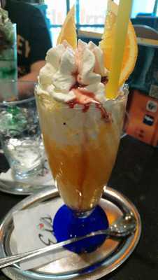 Eis Cafe Cortina