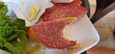 Cenmoro Cafe Bar Restaurant