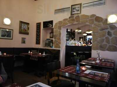 Cenmoro Cafe Bar Restaurant