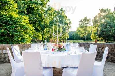 Bloom Café Und Restaurant