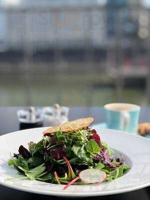 Dox Restaurant & Bar