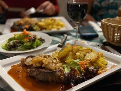 Stogi - Restaurant & Taverna