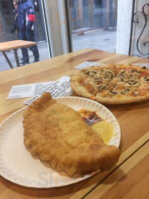 Stipes Frittierte Pizza