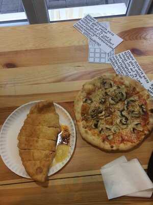 Stipes Frittierte Pizza