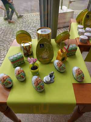 Leonidas Pralinen Café