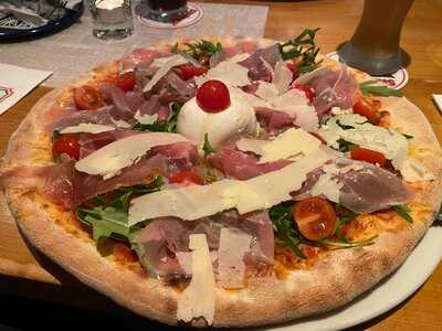 Trattoria - Pizzeria Zur Schneeburg