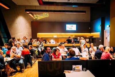 N11 Bar & Restaurant