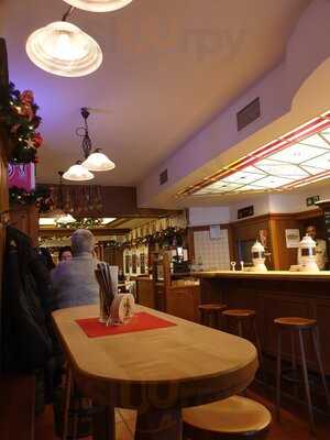 Reissdorf Am Hahnentor