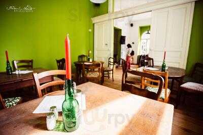 Wulbert's Café Und Bar