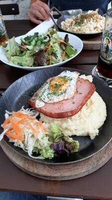 Spatzl Bayrisches Wirtshaus