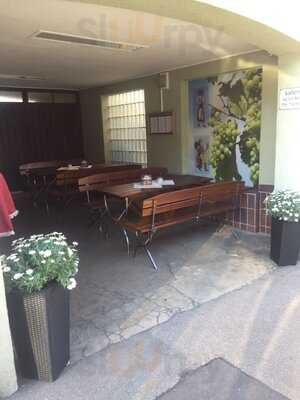 Weinstube Lindenstüble Gastro Gmbh