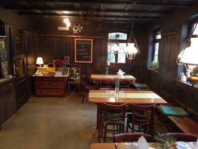 Weinstube Lindenstüble Gastro Gmbh