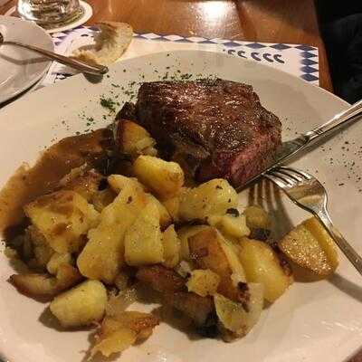 Bayerische Botschaft Im Paulaner