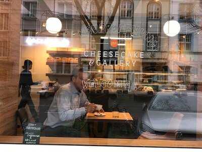 Pyc Cheesecake & Gallery