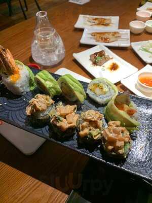 Mikomi Sushi & Grill