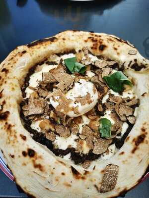 Pizza Trullo's