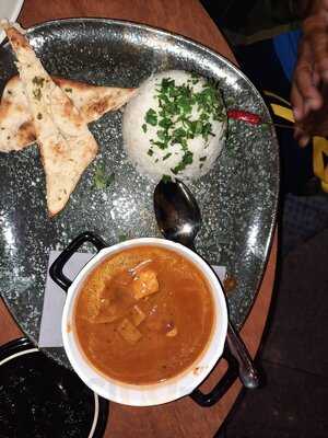 Alex Frankfurt The Squaire