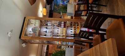 Alex Frankfurt The Squaire