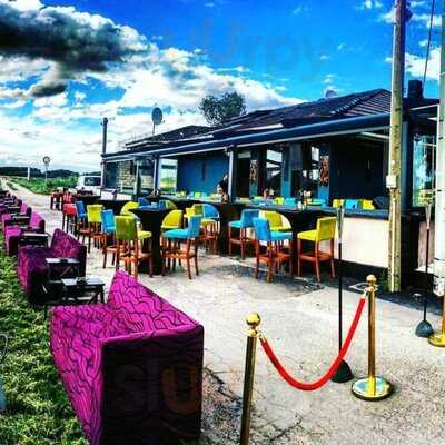 Mekan Café Restaurant