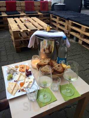 Kunst-werk "kunst Und Weinbar"