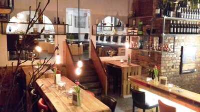 Kunst-werk "kunst Und Weinbar"