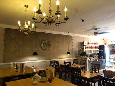 Daisys Tearoom & Garden