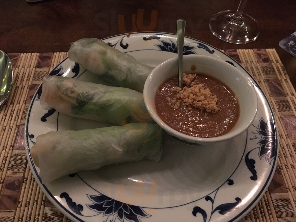 Zhing-sam Restaurant