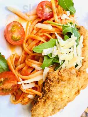 Bellini's Restaurant & Bar