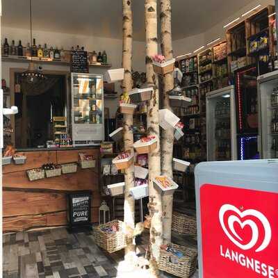 Ted‘s Späti Tanke