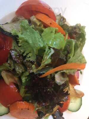 Rosenau - Lokalität Und Bühne