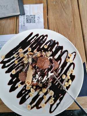 "am Brunnen" Eis Cafe & Lounge