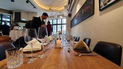 Massi Bar & Restaurant