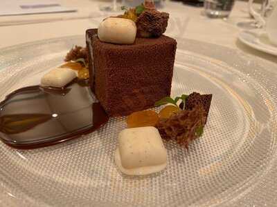 Bischoff Dekra Club Restaurant