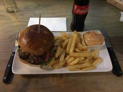 Feuersteins Premium Burger