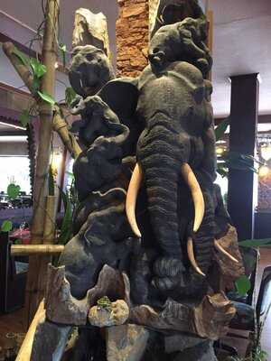 Chang Puak Restaurant