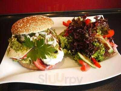 Royal Bistro - Burger And More