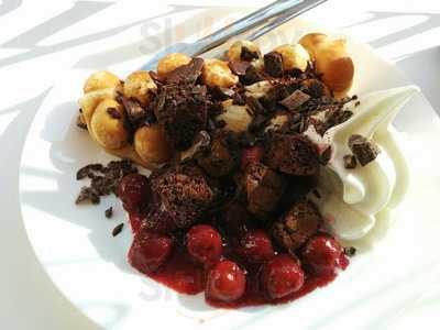 Yomaro Frozen Yogurt