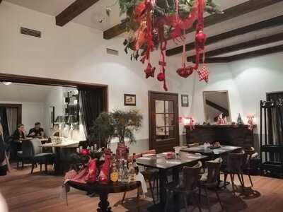Restaurant Binnen Un Buten
