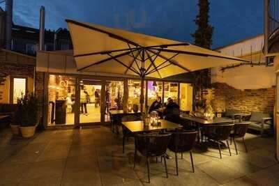 Bells Genusshof & Marktplatz