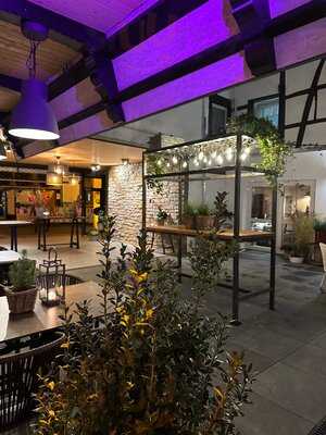 Bells Genusshof & Marktplatz