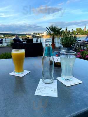 Biergarten "zumrheinblick"