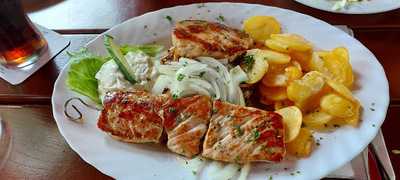 Olive Im Waldschlösschen