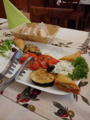 Olive Im Waldschlösschen