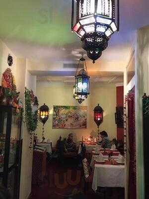 Curry & Tandoori House