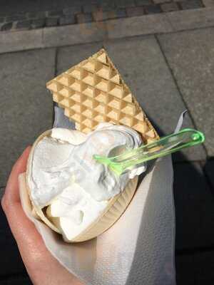 Haselbauer Eis-pavillon