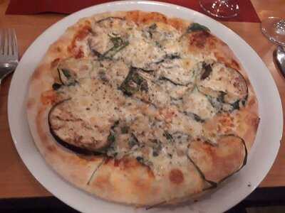 Casa Luigi E Vino Bar