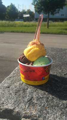Eiscafe Gemma Am Heinrich-weber-platz