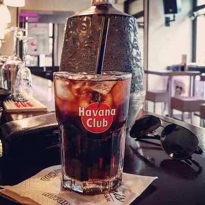 Cafe Und Cocktailbar Aramis