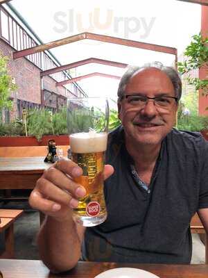 Cave Tapas Vinhos & Petiscos